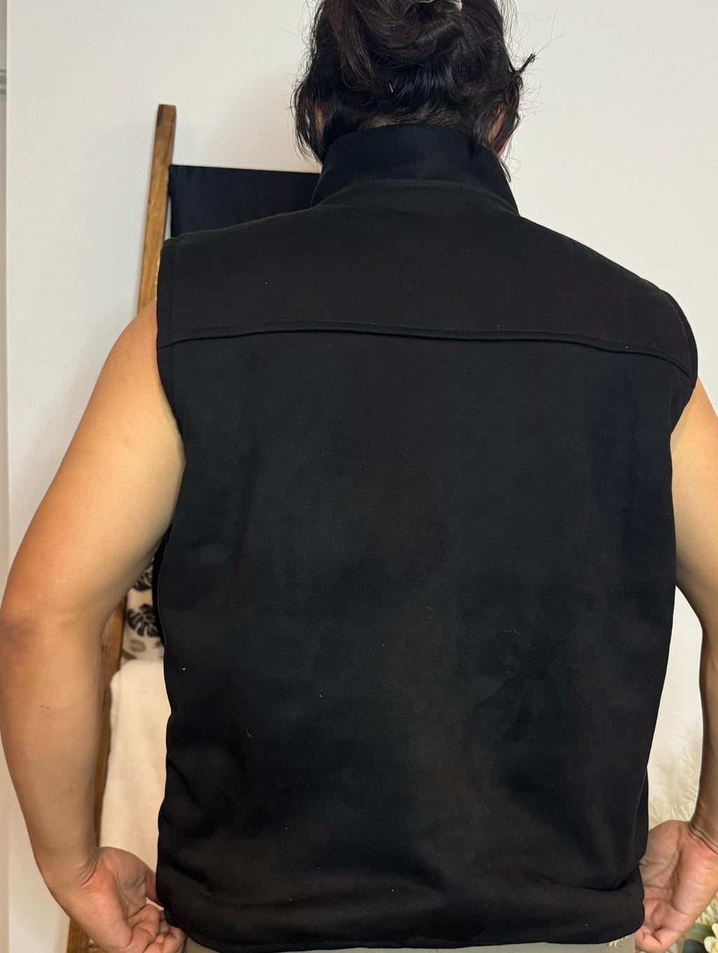 Men’s Jeep Fleece Vest – Black and Yellow Sherpa Lined, Warm Outdoor Sleeveless Jacket