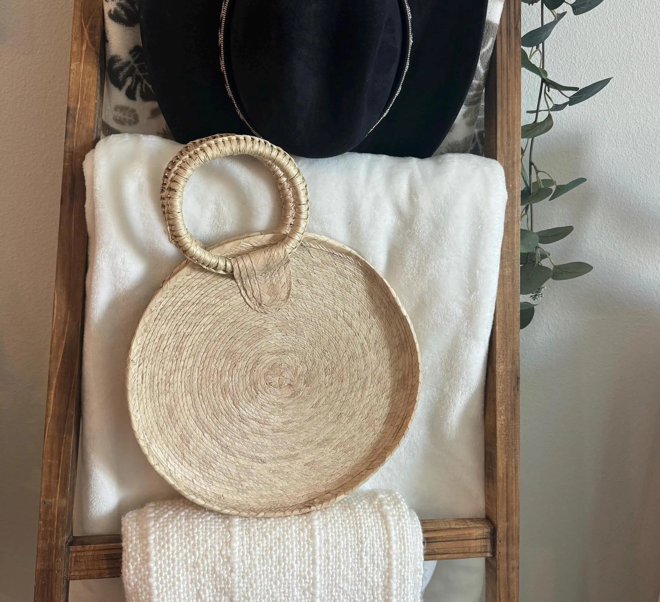 Handwoven Palm Circle Bag Mexican Artisan Craft from Oaxaca