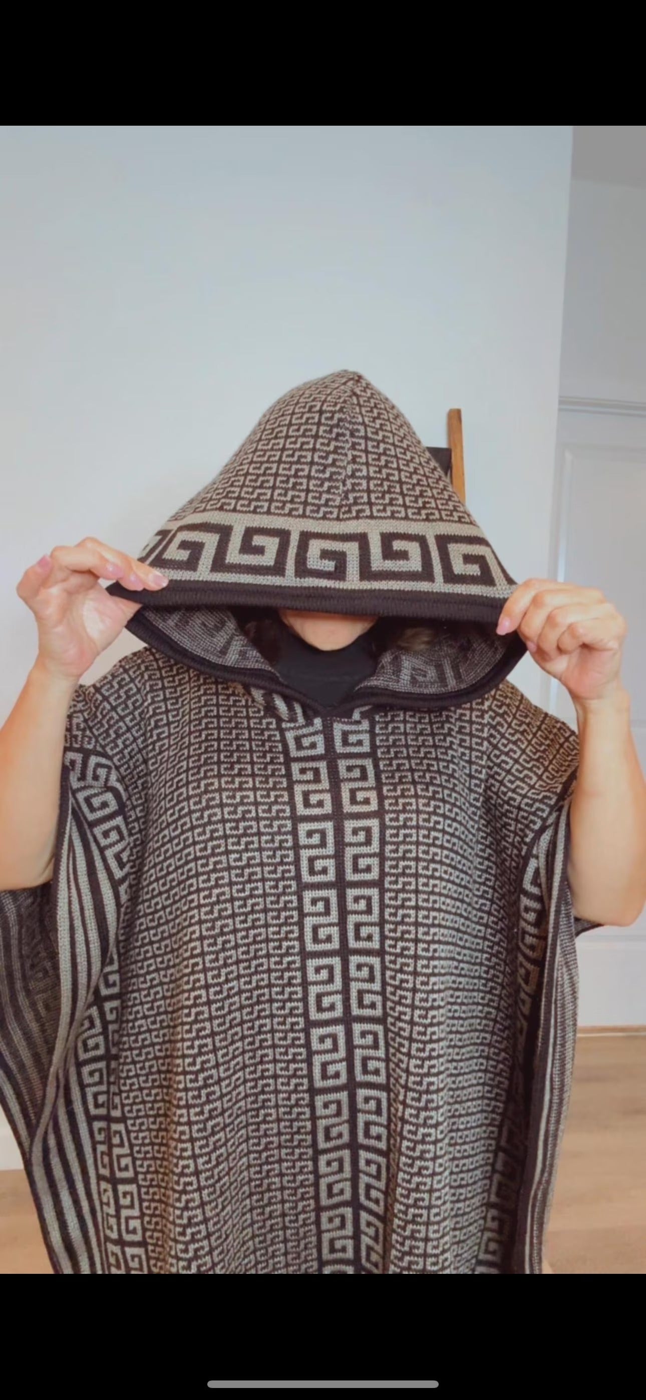 Handmade Mexican Poncho Wool Blend Geometric Pattern Poncho Unisex Artisan Cape with Greek Aztec Design