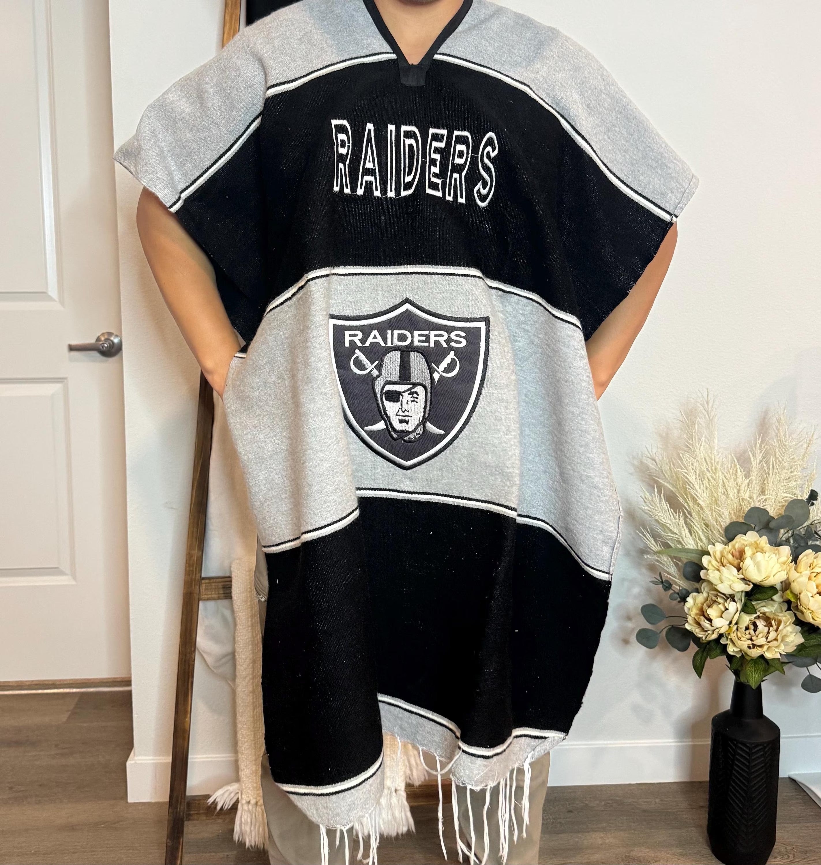 Handwoven Raiders Poncho | Mexican Artisan Clothing | Unisex | Handmade Gift